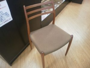 J.L.MOLLERのダイニングチェアをお買取りさせて頂きました。