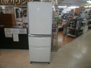 MITSUBISHI  3ドア冷蔵庫をお買取りさせて頂きました。