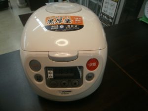 ZOJIRUSHI  マイコン炊飯ジャーをお買取りさせて頂きました。