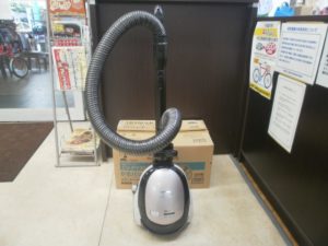 HITACHI 紙パック式クリーナー CV-PY30をお買取りさせて頂きました。