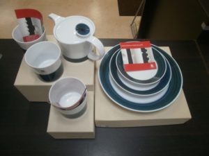 白山陶器　麻の糸シリーズ　陶器セットをお買取りさせて頂きました。