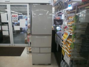 TOSHIBA　5ドア冷蔵庫をお買取りさせて頂きました！！
