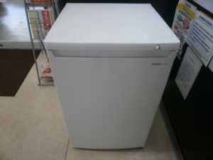 SHARP　1ドア冷凍庫をお買取りさせて頂きました！！