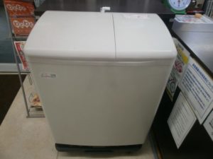 HITACHI　2槽式洗濯機をお買取りさせて頂きました！！