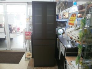 スリム食器棚をお買取りさせて頂きました！！