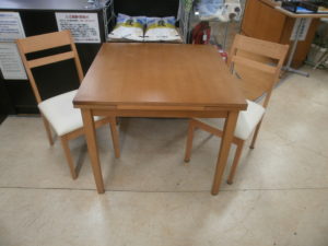 2人掛テーブルセットをお買取りさせて頂きました！！