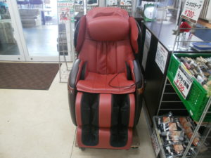 FUJIIRYOKI　マッサージチェアをお買取りさせて頂きました！！