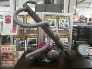 dyson　キャニスター型サイクロン式クリーナーをお買取りさせて頂きました！！