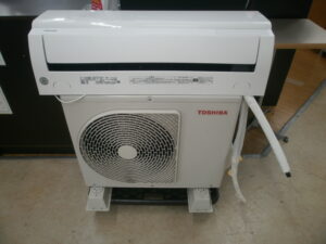 TOSHIBA　ルームエアコンをお買取りさせて頂きました！！