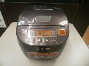 ZOJIRUSHI　マイコン炊飯ジャーをお買取りさせて頂きました！！