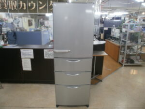 AQUA　4ドア冷蔵庫をお買取りさせて頂きました！！