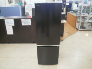 TOSHIBA　2ドア冷蔵庫をお買取りさせて頂きました！！