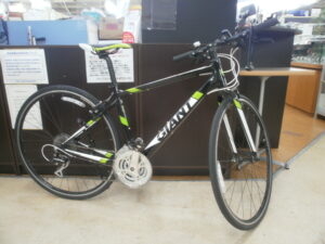 GIANT　クロスバイクをお買取りさせて頂きました！！