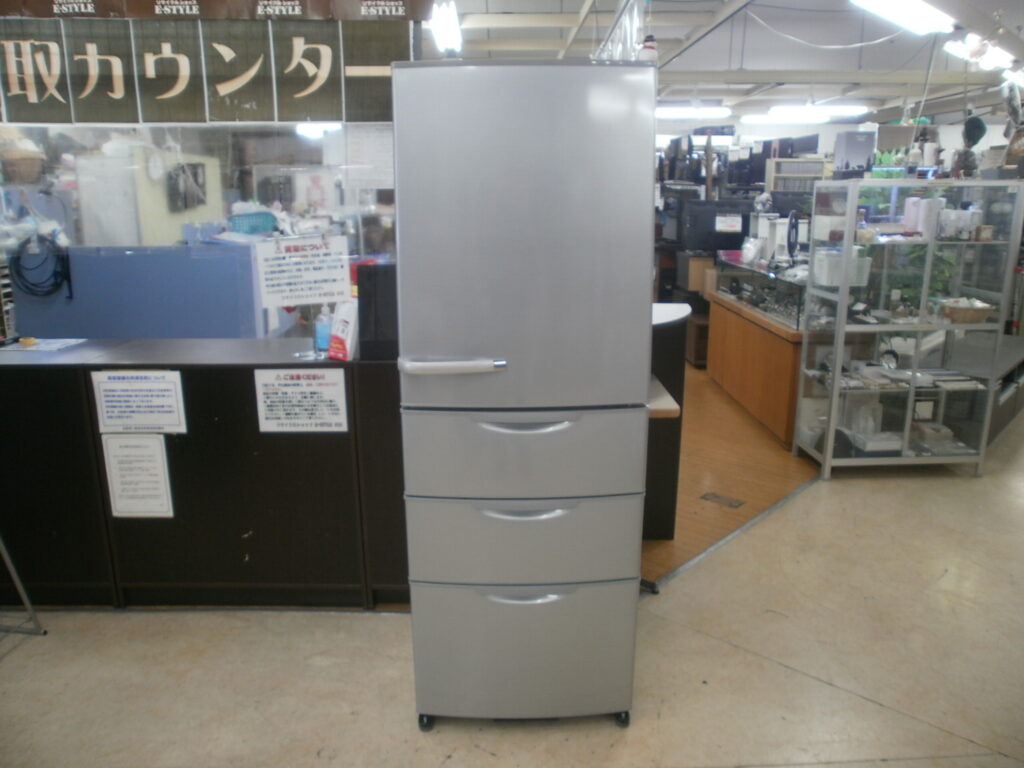 AQUA　4ドア冷蔵庫をお買取りさせて頂きました！！