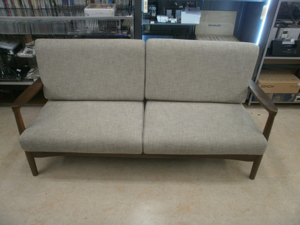 2人掛けソファをお買取りさせて頂きました！！