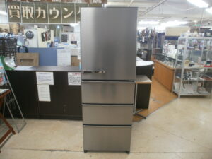 AQUA　4ドア冷蔵庫をお買取りさせて頂きました！！