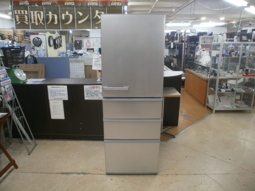 AQUA　4ドア冷蔵庫をお買取りさせて頂きました！！
