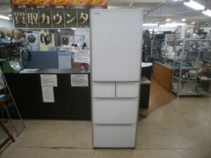 HITACHI　5ドア冷蔵庫をお買取りさせて頂きました！！