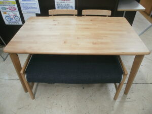 ダイニングテーブルセットをお買取りさせて頂きました！！