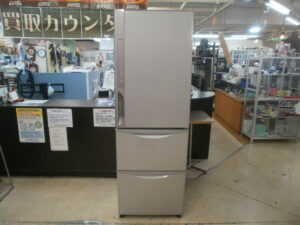 HITACHI　3ドア冷蔵庫をお買取りさせて頂きました！！